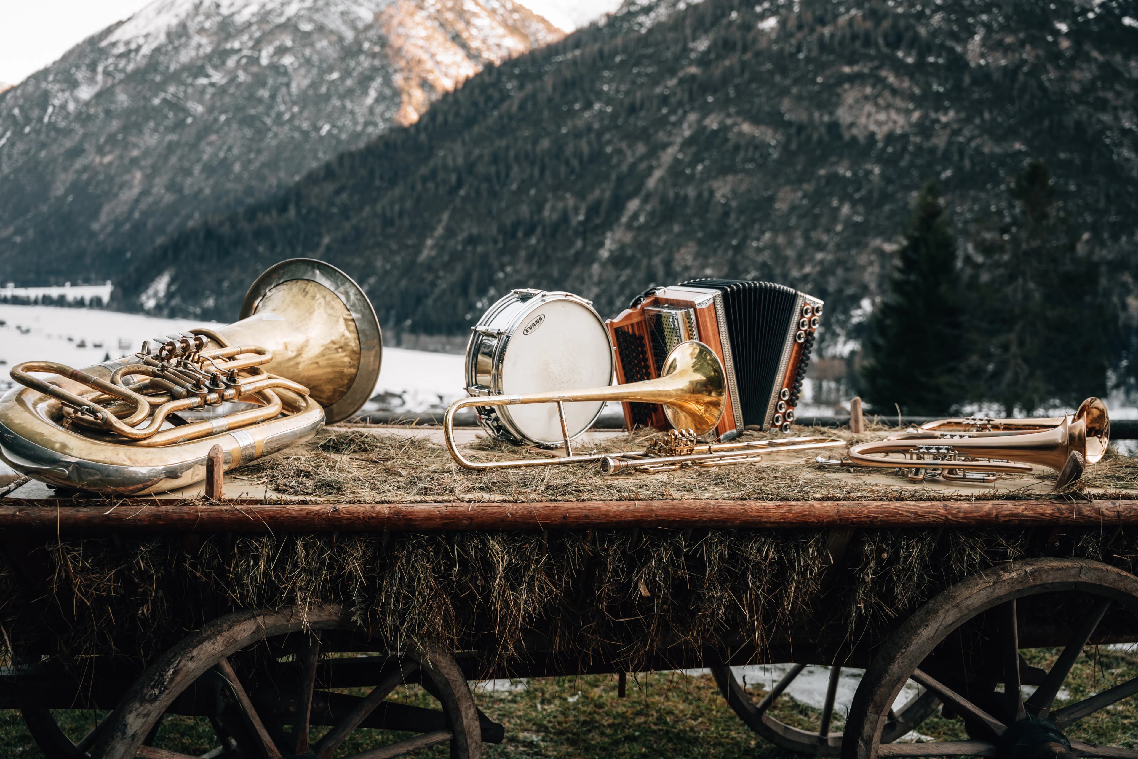 Instrumente im Schnee